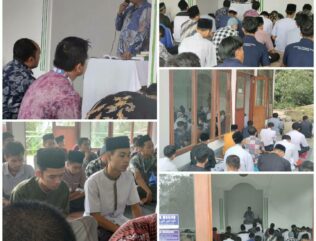 Kegiatan Sholat Jum'at di Kampus IPI Center